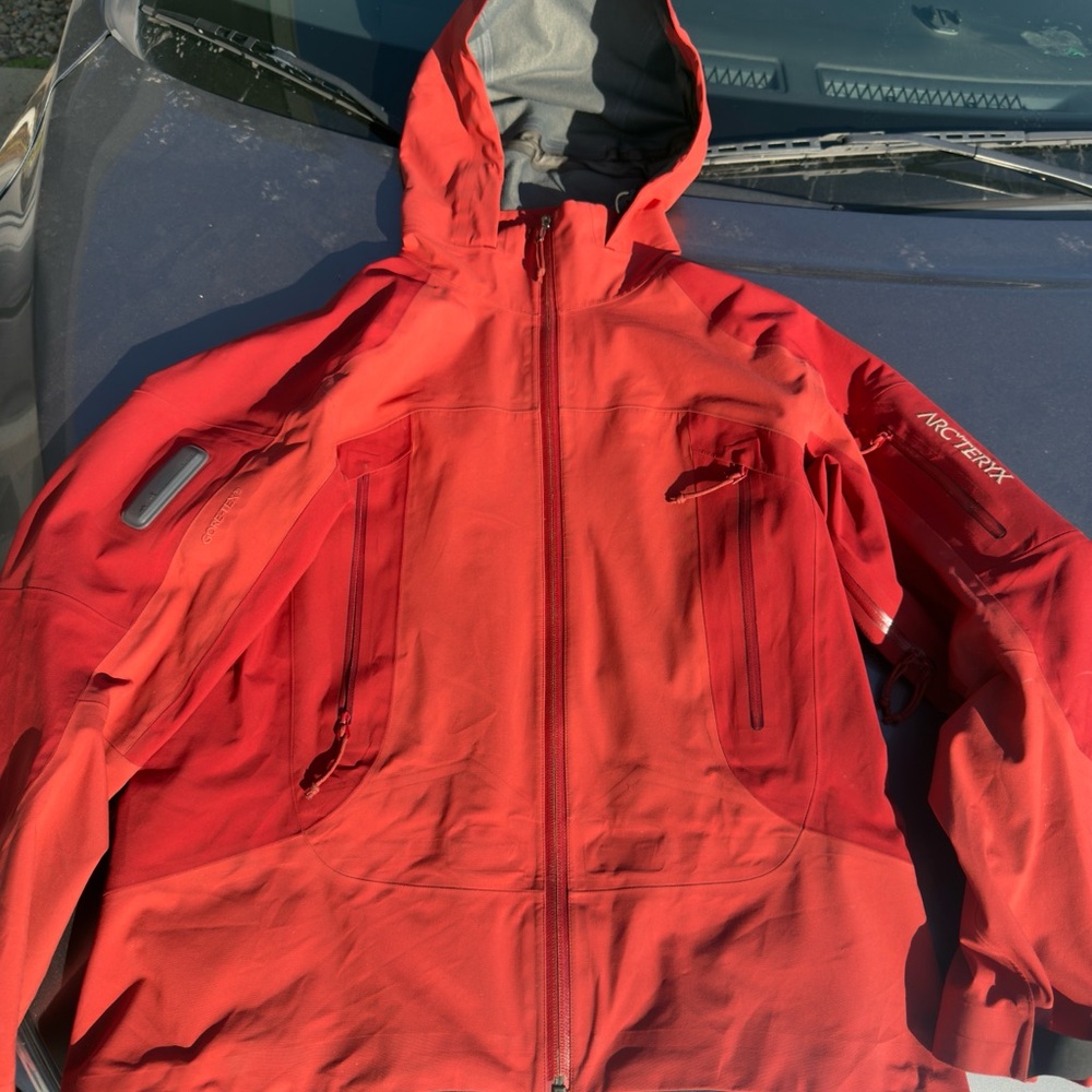 Arc'teryx jacket women medium, red